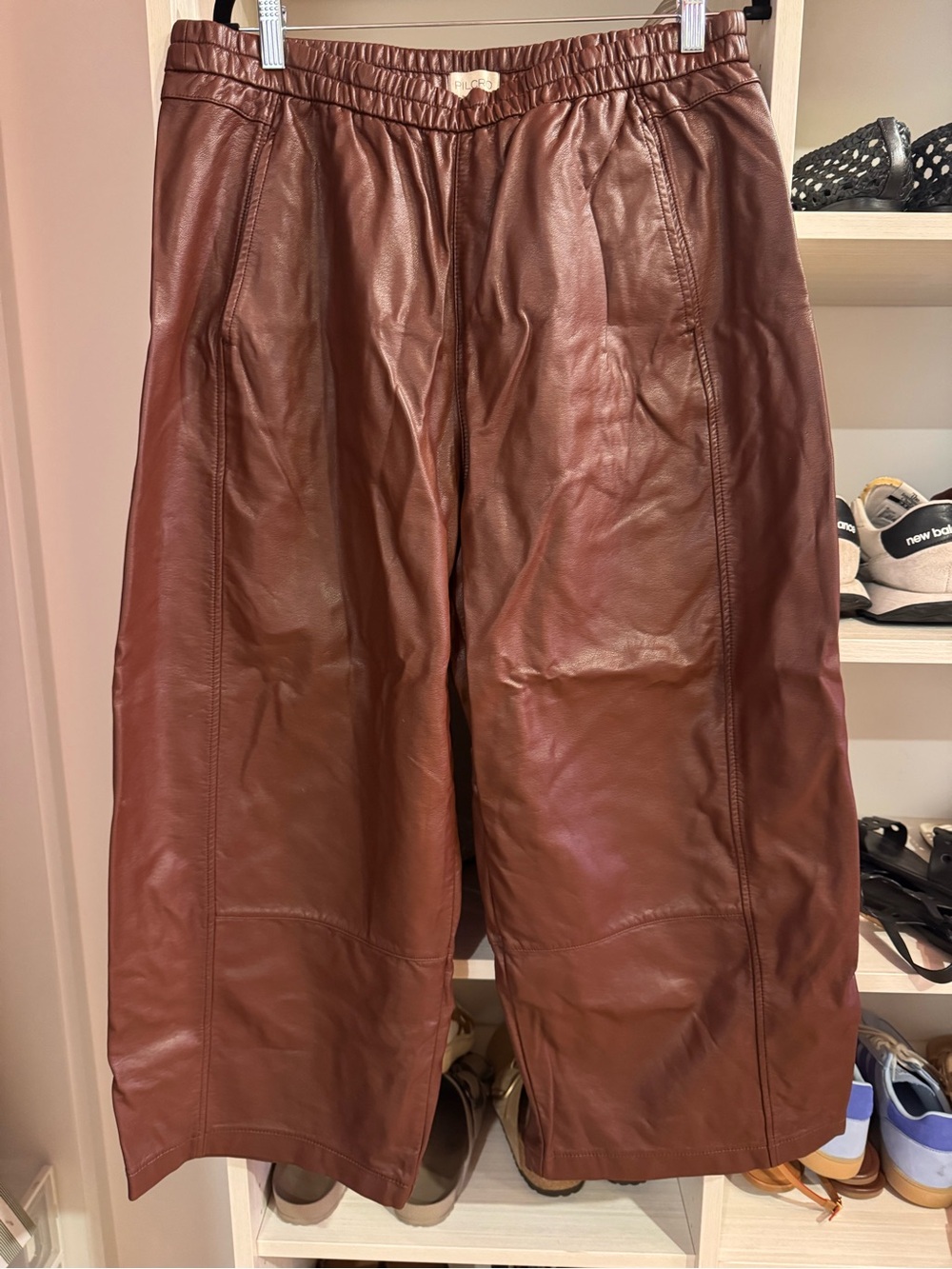 Pilcro Izzy Relaxed Faux Leather Pull-On Barrel Pants - Large - Picture 4 of 4